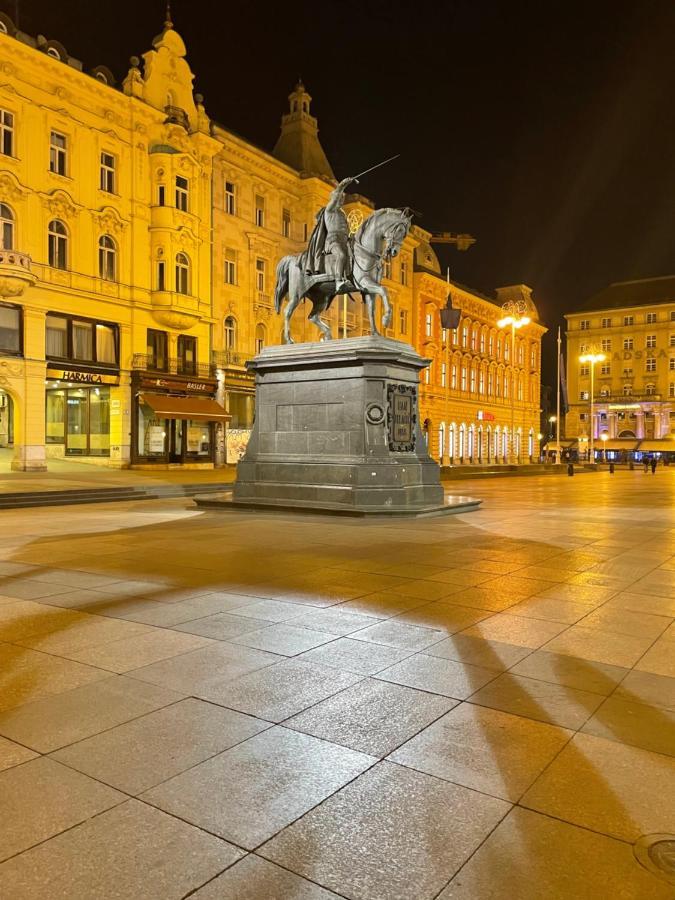 Grich Witch Apartment Zagreb Eksteriør bilde